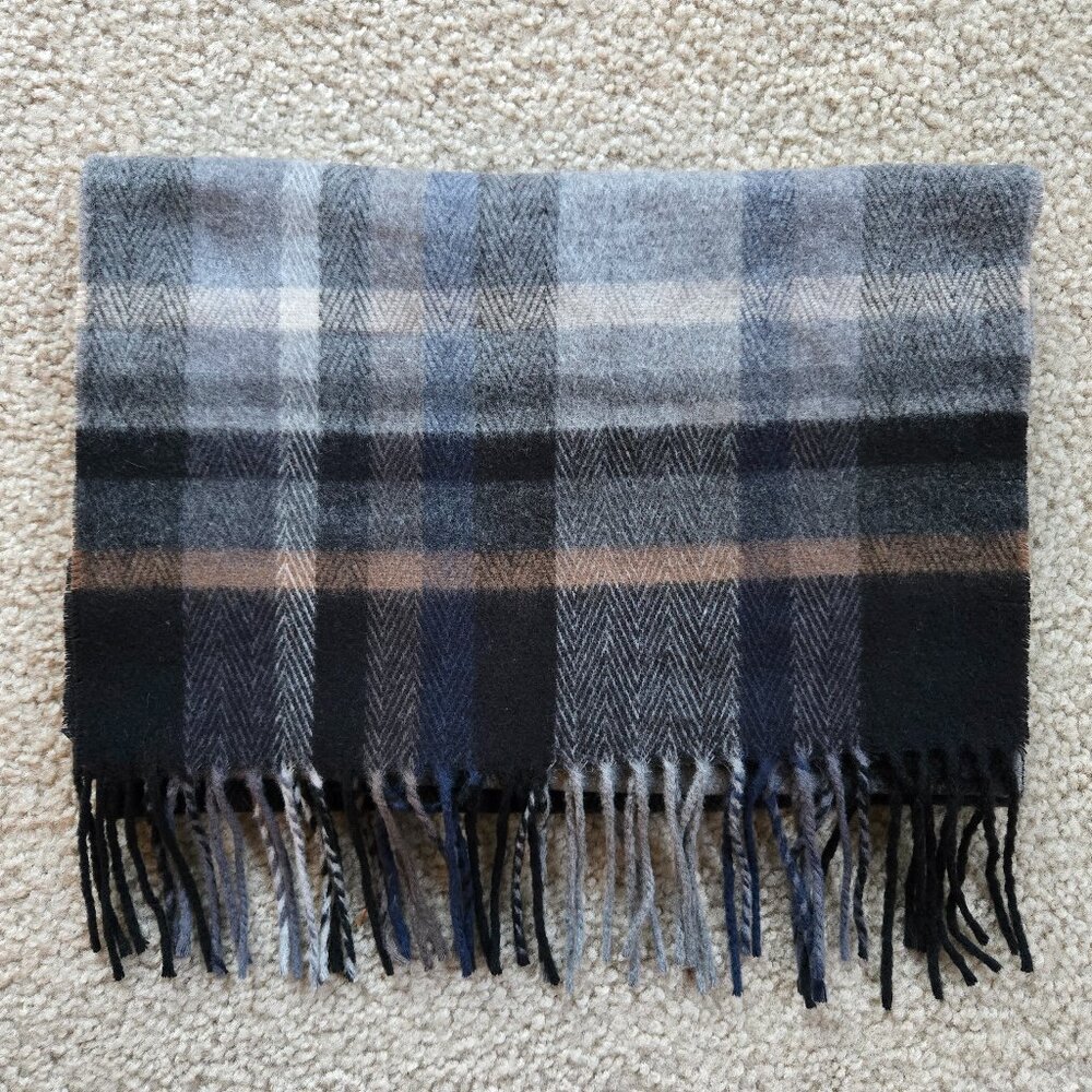 NWOT Cashmere Plaid Scarf